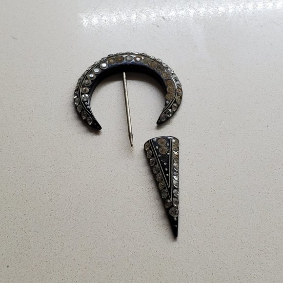 TRUE VINTAGE ART DECO PIN - Picture 3 of 3